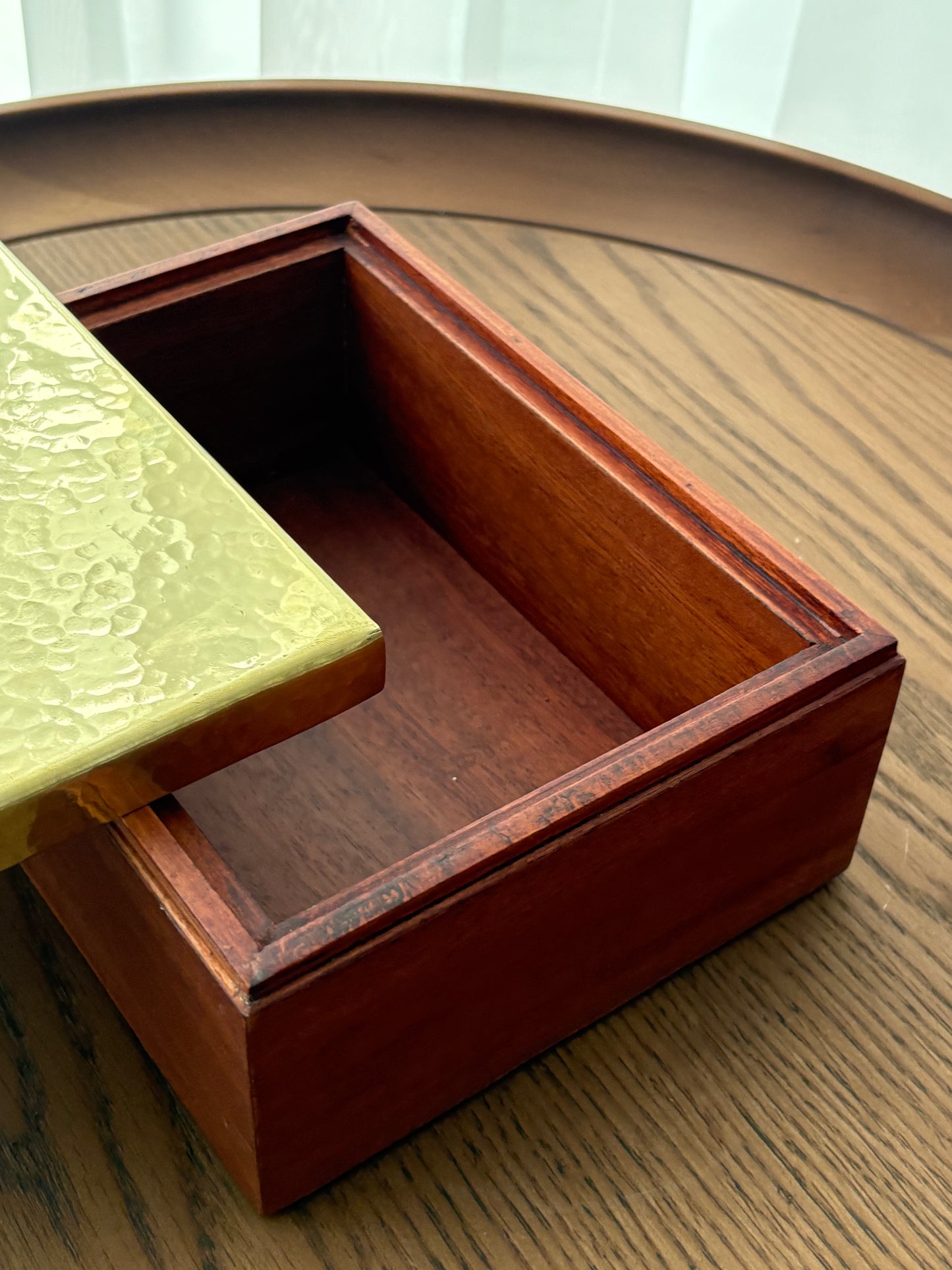 Thurraya Box - Small